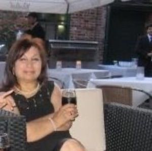 Meet your Posher, Sabina